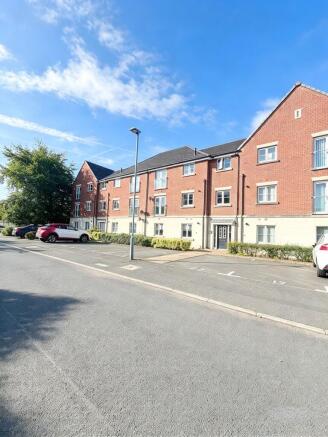 Tensing Fold, Dukinfield, SK16 photo 5