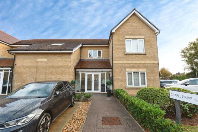1-bed flat on Chapel Drive, Dartford, Kent, DA2, £225,000