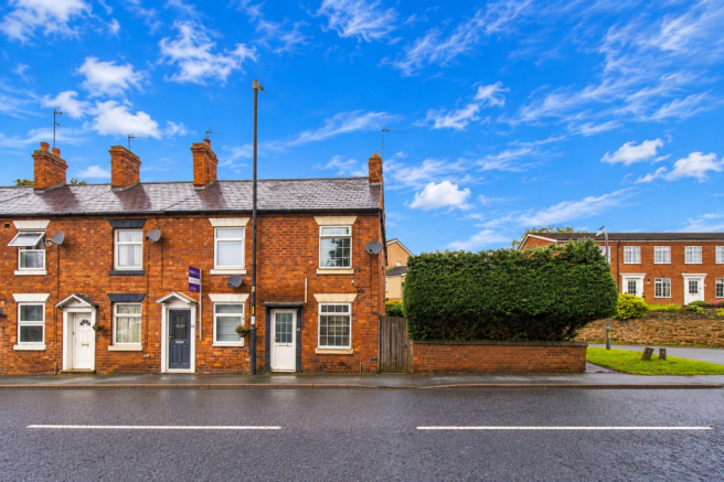 2-bed terraced on Bromsgrove Road, Droitwich, WR9, £150,000