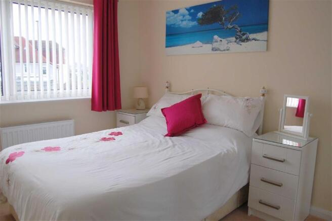 BEDROOM 2