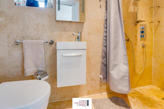 Shower Room.jpg