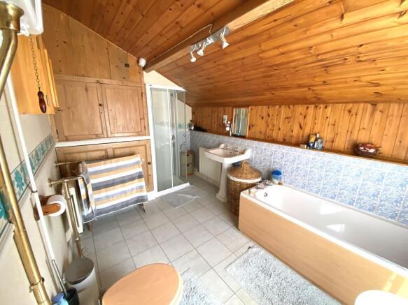 Photo 7