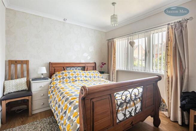 3 bed Semi-Detached for sale Image 9