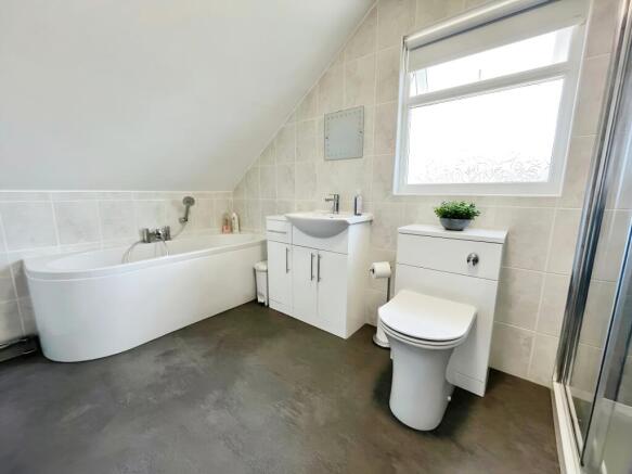 Upstairs Bathroom
