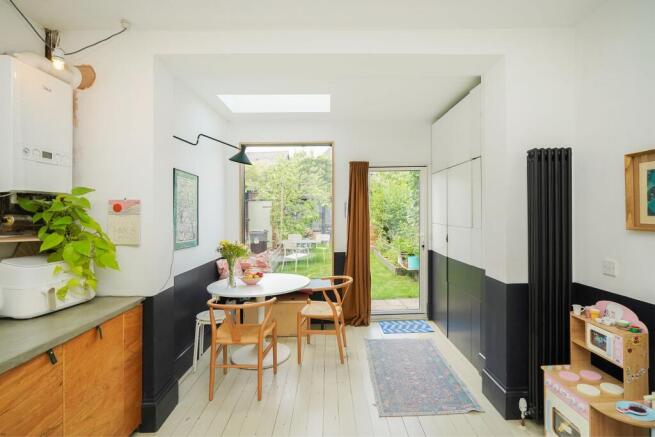 3 bed Terraced for sale Image 6