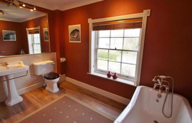 Bathroom.JPG