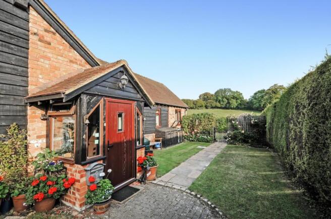 4 Milk Hall Barns - 