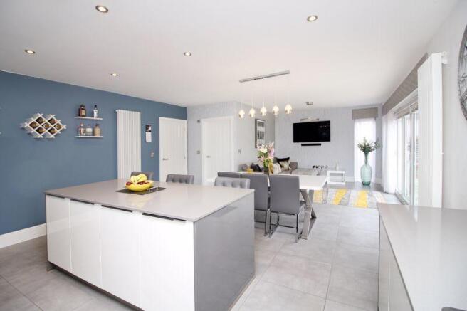 Kitchen/Diner/...