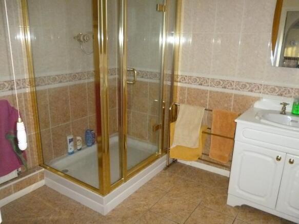 G/F SHOWER ROOM