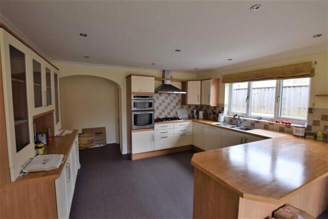 KITCHEN/DINER