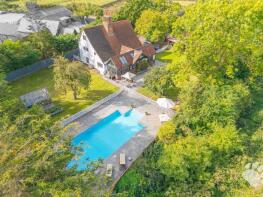 Hawthorn Lodge, Highlands Road, Wickford SS11 8TL