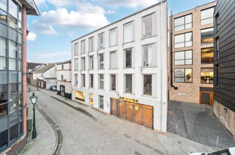 Museum Court, Lincoln, Lincolnshire, LN2