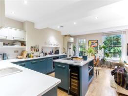 27, 93 107 Belmont Court, Highbury New Park, London N5 2HA