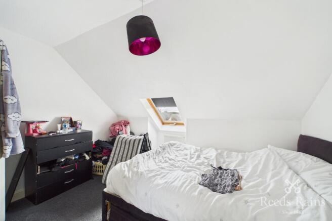 3 bed Semi-Detached to rent Image 9
