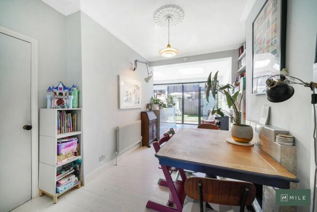 53 Yewfield Road ...