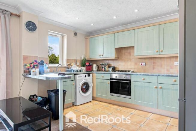 2 bed Apartment for sale Image 6