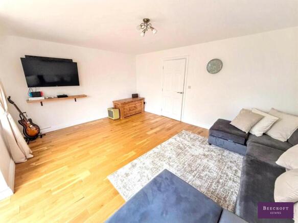 3 bed Semi-Detached for sale Image 7