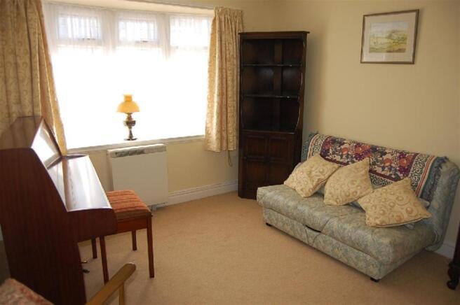Bedroom 3: