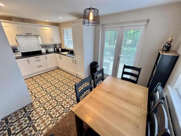 Open Plan Kitchen and Dining Room