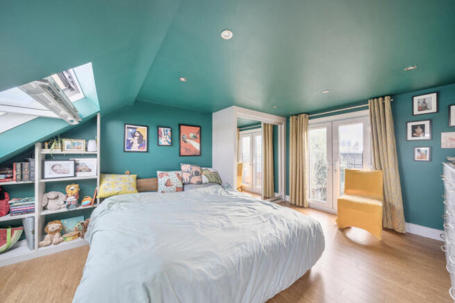 1425158-18-69af0a...