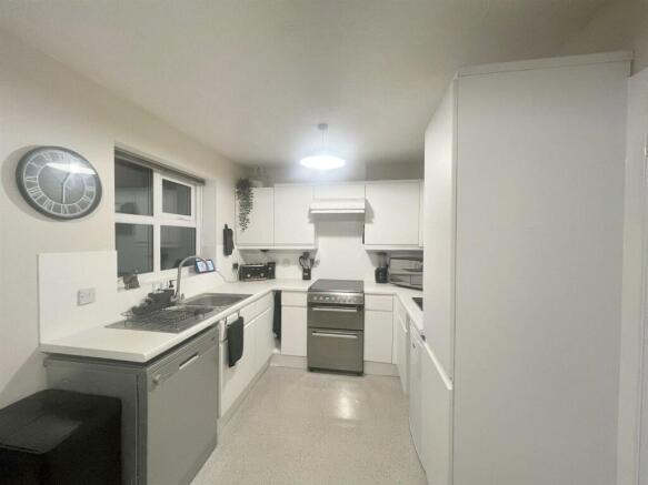 Kitchen/dining area