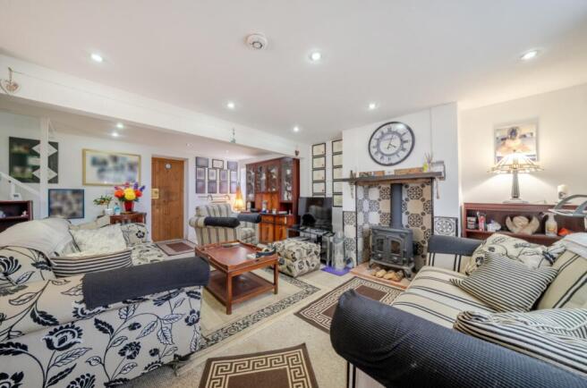 1420729-7-69a0f370975bd