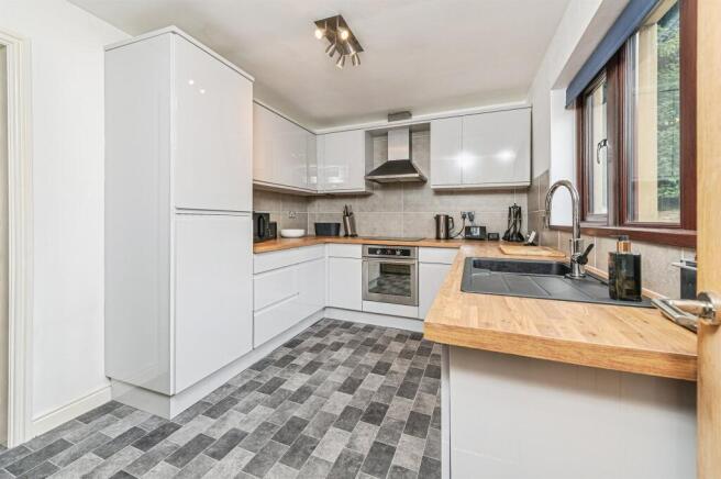 4 bed Character Property for sale Image 5