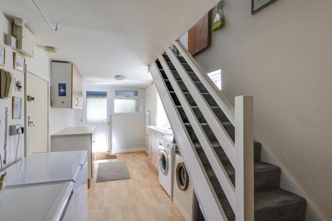 4 bed Semi-Detached for sale Image 10