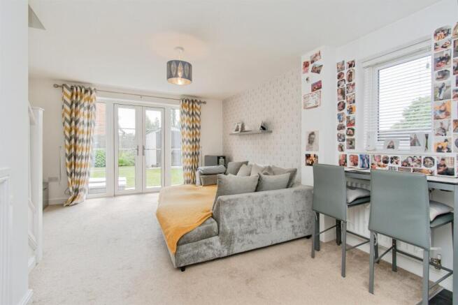 2 bed Semi-Detached for sale Image 5