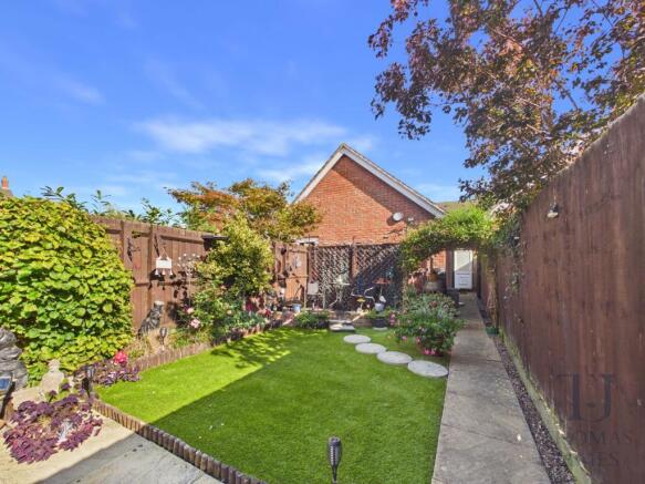 Roe Gardens, Ruddington, NG11 photo 4