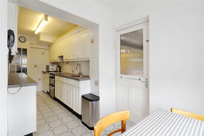 Kit/Breakfast Room