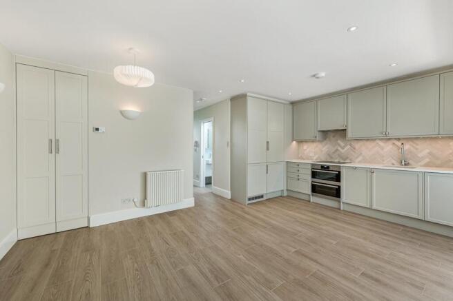 Flat 4, 130a Chiswick High Road (4).jpg