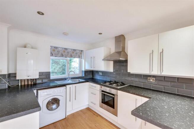 Kitchen_2.jpeg