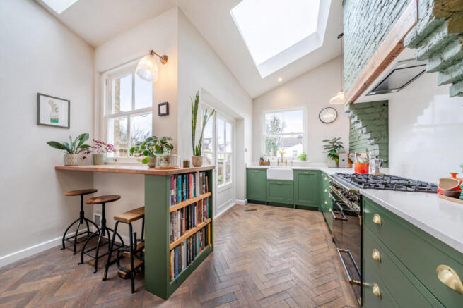 1406276-7-6980824...