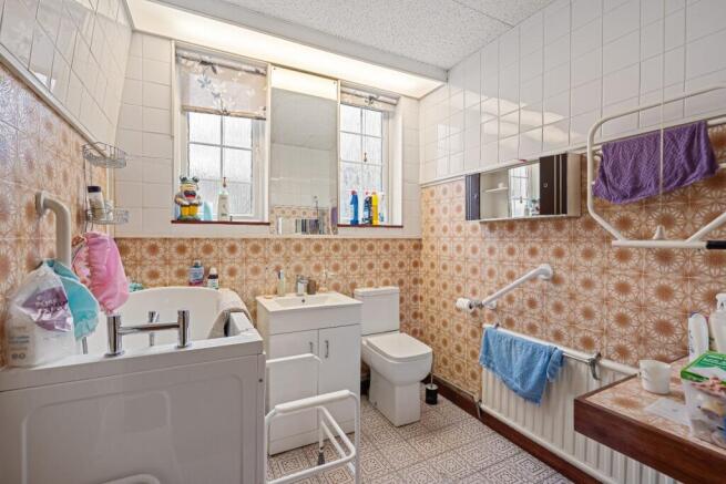 Photo 10