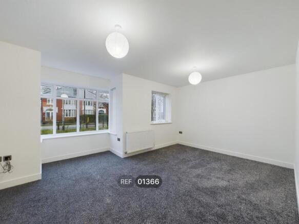 4 bed Detached to rent Image 5