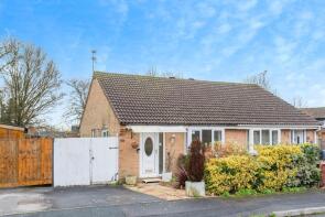 35, Stonefield Close, Eastleaze, Swindon SN5 7EQ