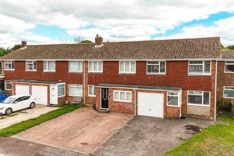 Larch Close, Hordle, Lymington, Hampshire, SO41