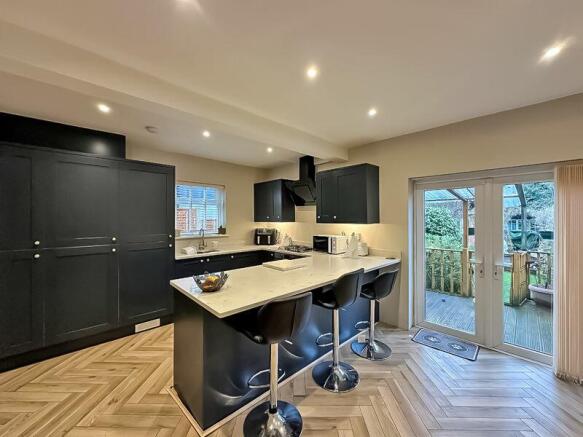 KITCHEN/DINER
