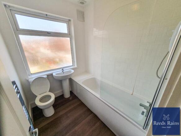 2 bed Terraced to rent Image 10