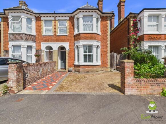 EweMove Estate Agents Basingstoke - 19 Beaconsfiel