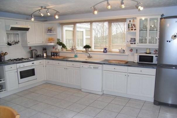 Fitted Kitchen