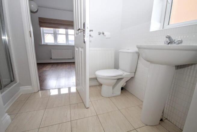 Jack N Jill En suite