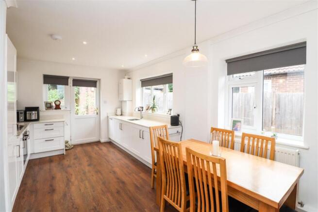 Kitchen/Dining Room