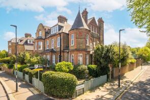 28, Criffel Avenue, London SW2 4AZ