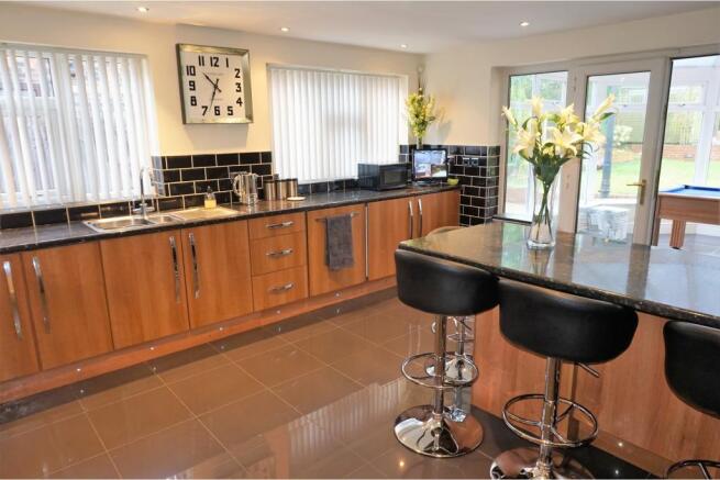 Kitchen / Breakfast