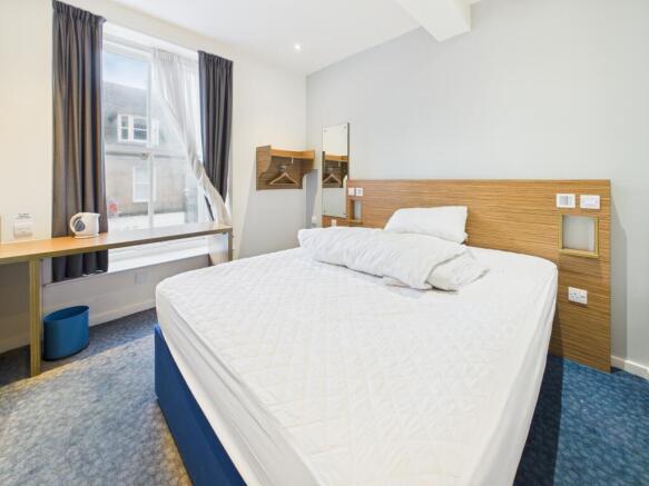 CAM03481G0-PR0124-STILL006