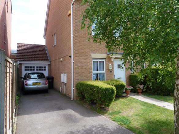 GARAGE & PARKING