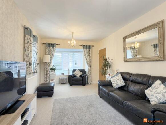 Spruce Drive, Coalville, LE67 photo 4