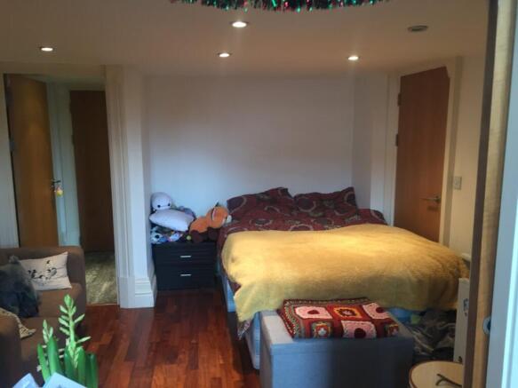1 bed Apartment to rent Image 7